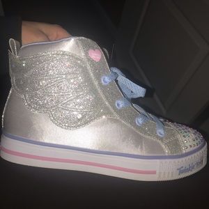 Sketchers light up